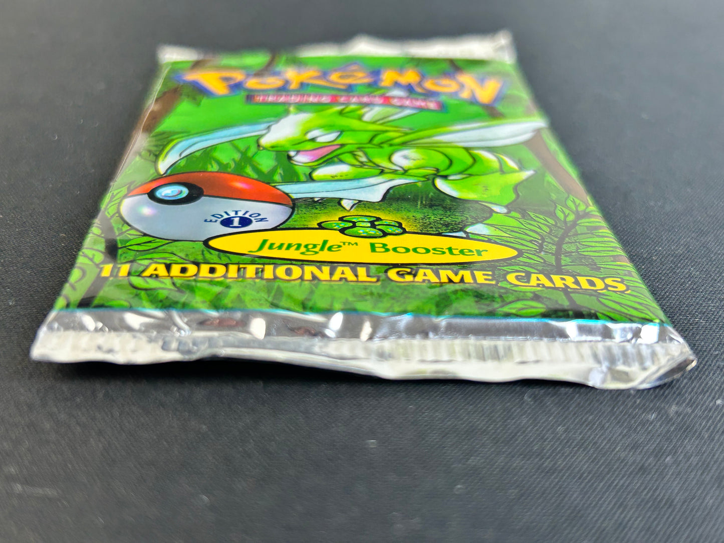 Pokemon TCG: Jungle 1st Edition Booster Pack (Scyther)