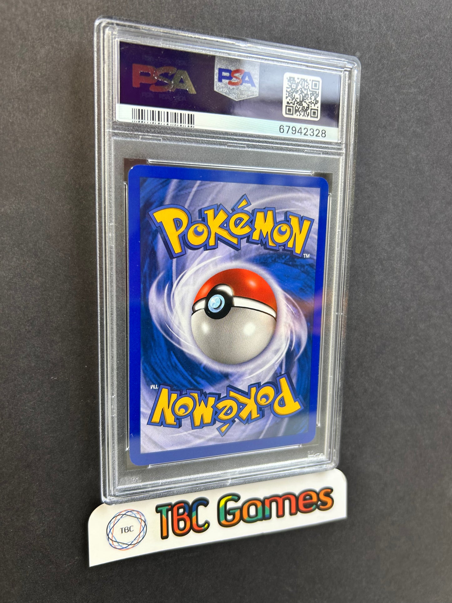 Umbreon Aquapolis Holo H29 PSA 9 SWIRL