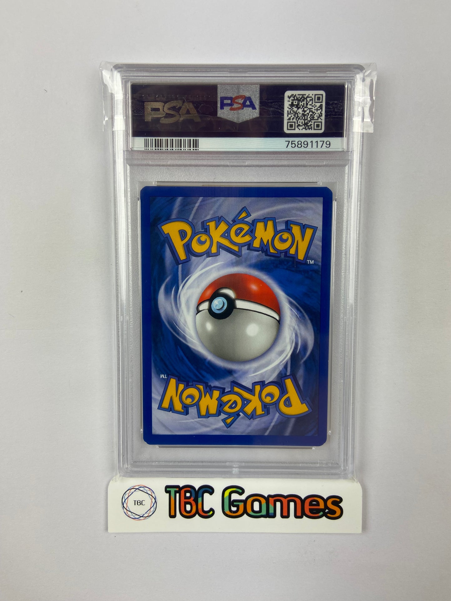 Traunfugil Misdreavus Neo Revelation 11/64 GERMAN PSA 8