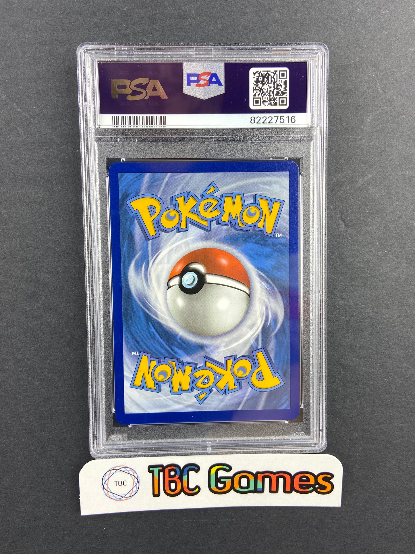 Pikachu V Vivid Voltage 170/185 PSA 10