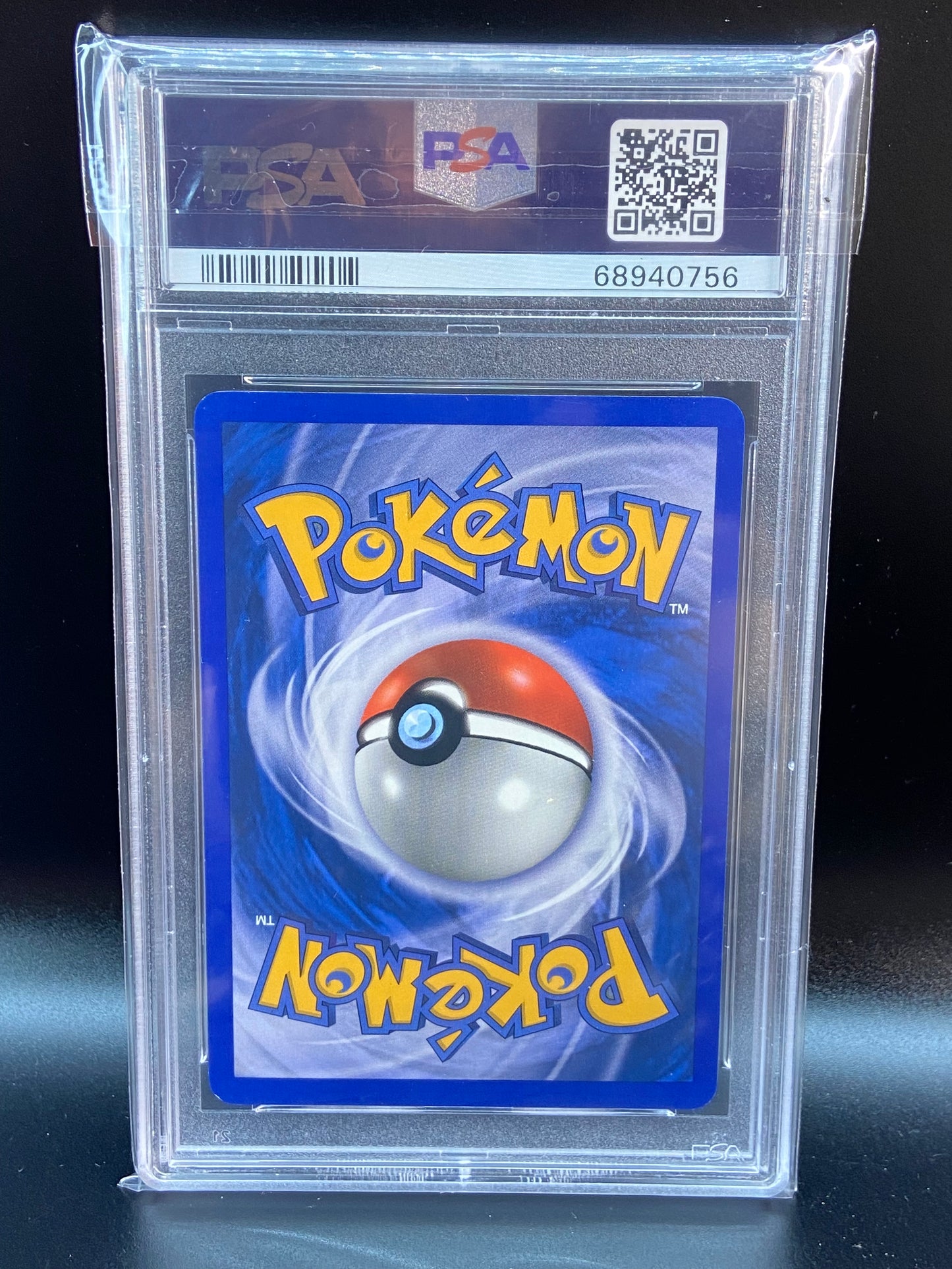 Raikou Gold Star Unseen Forces 114/115 PSA 8