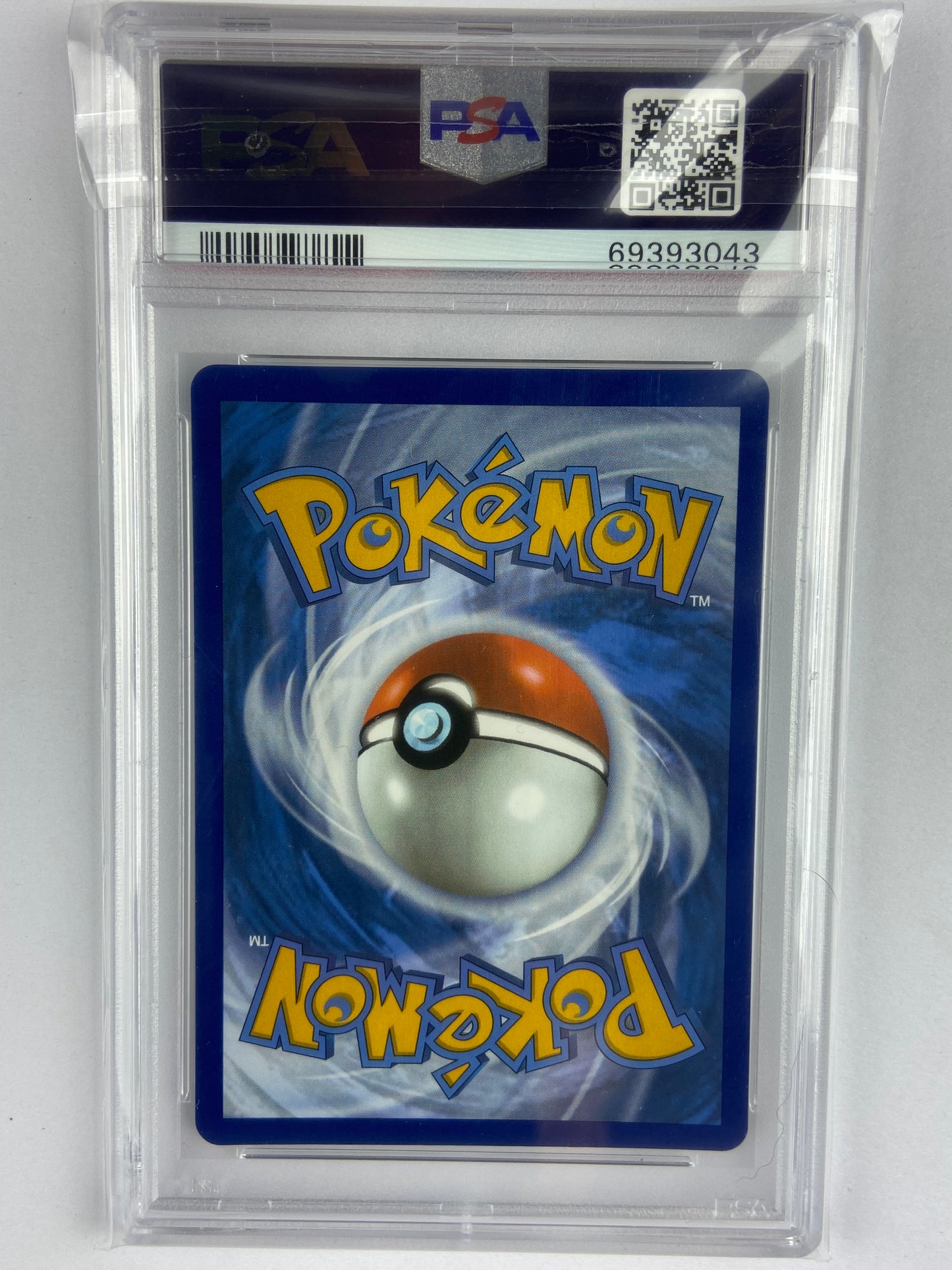 Rayquaza VMAX Silver Tempest TG29/TG30 PSA 8