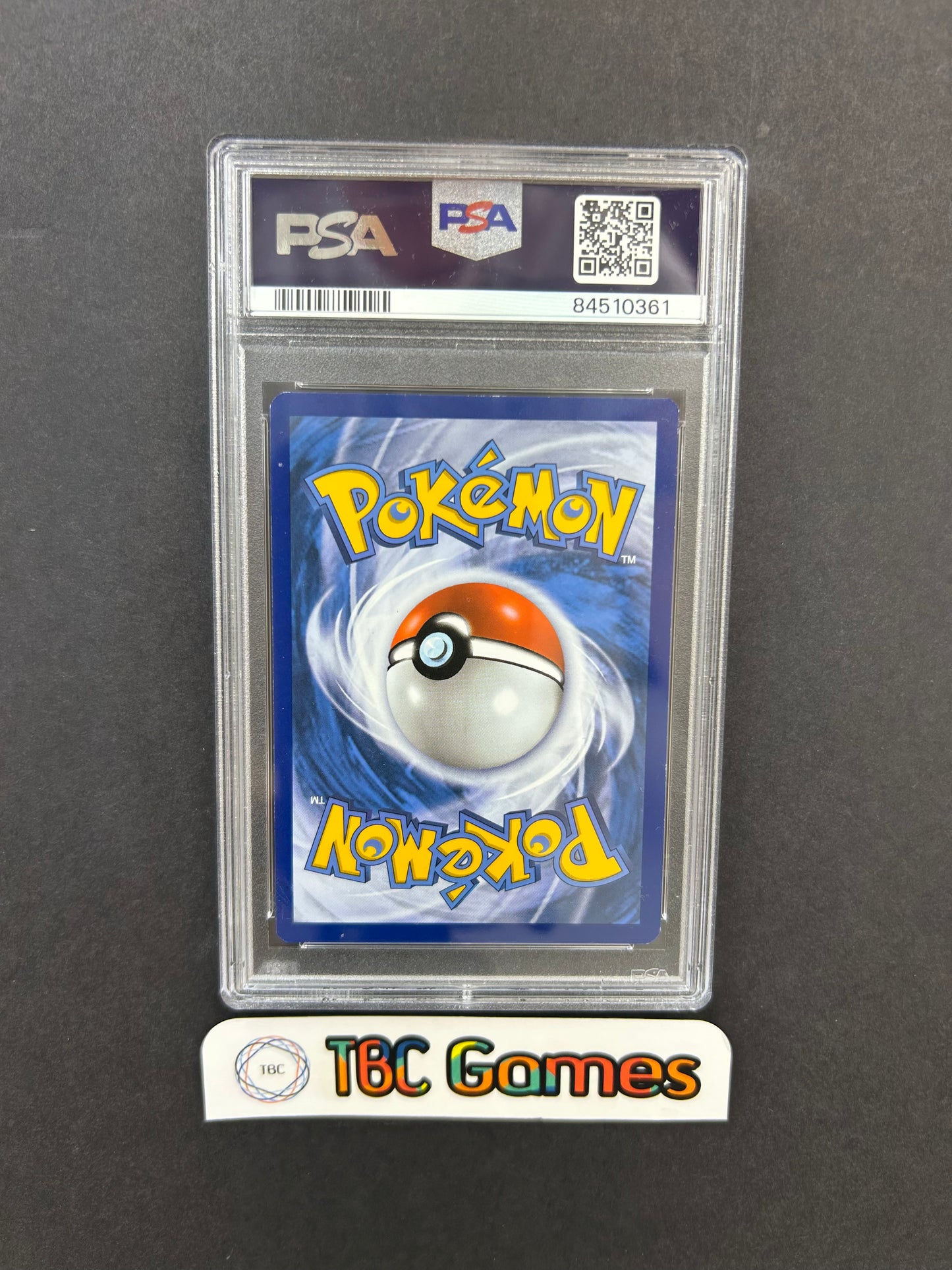 Pikachu Celebrations 005/025 PSA 8