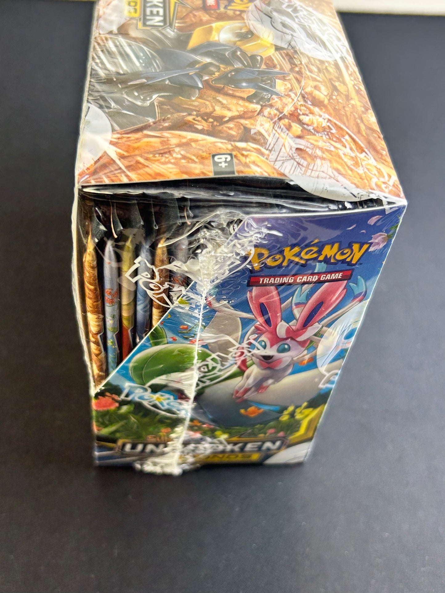 Pokemon TCG: Sun & Moon - Unbroken Bonds Booster Box