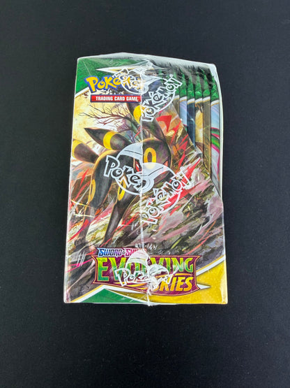 Pokemon TCG: Sword & Shield - Evolving Skies Booster Box