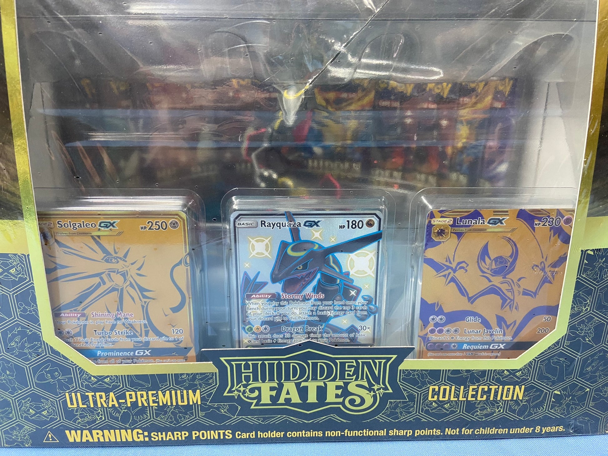 Pokemon TCG: Sun & Moon - Hidden Fates Ultra Premium Collection Box (R TBC Games Pokemon TCG: Sun & Moon - Hidden Fates Ultra Premium Collection Box (R TBC Games