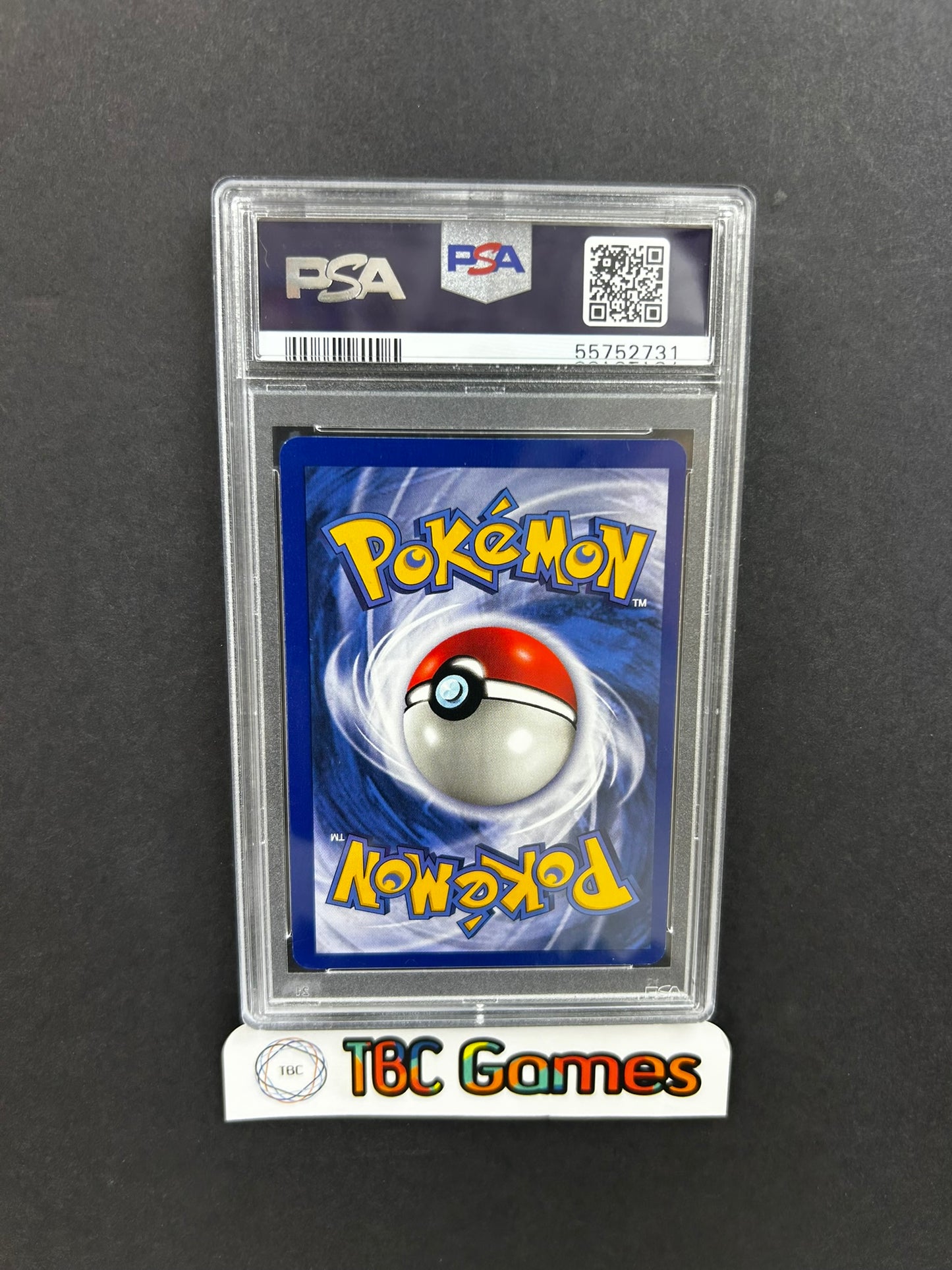 Dragonite Fossil 1st Edition Holo 4/62 PSA 8