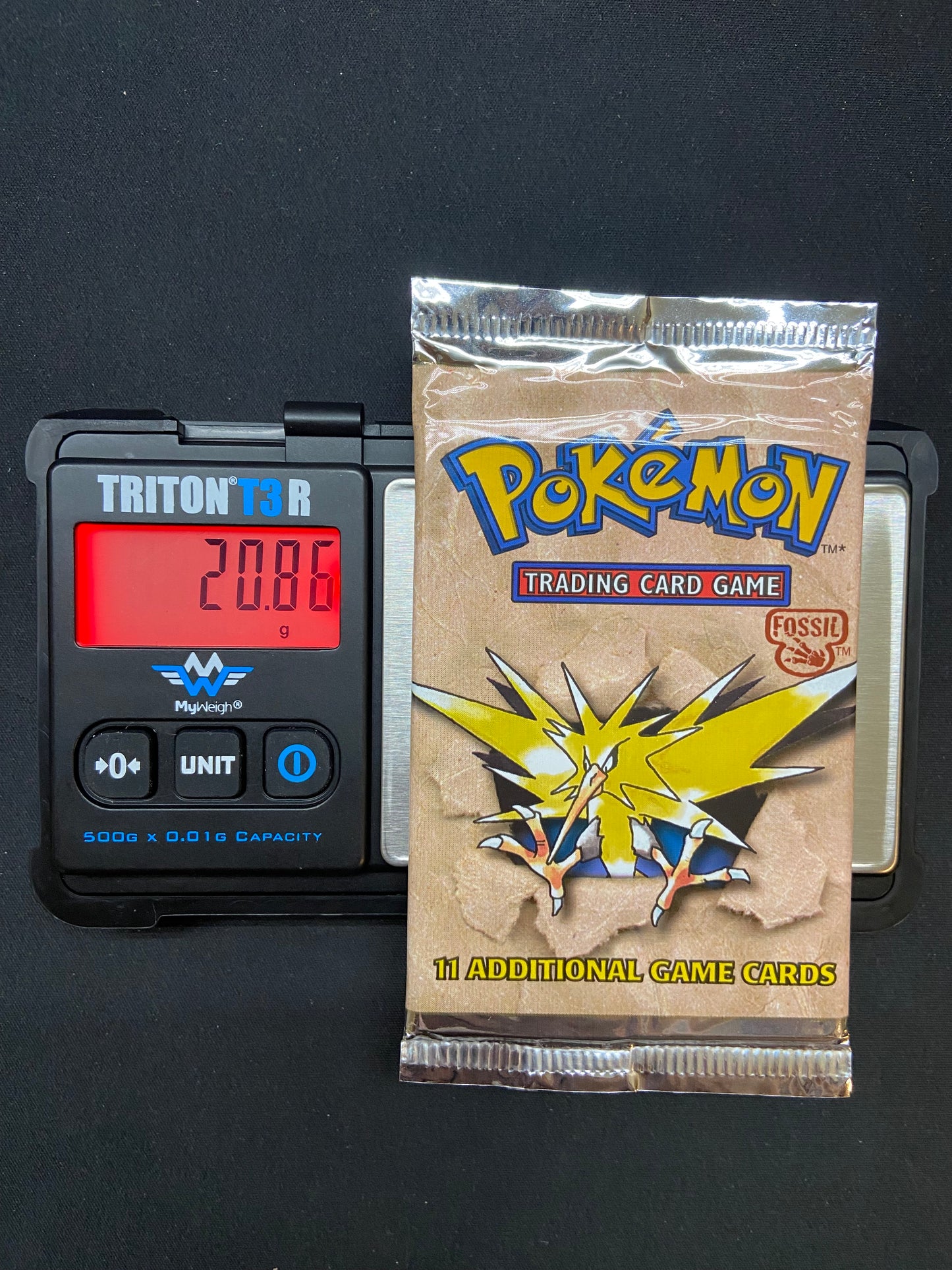 Pokemon TCG: Fossil Unlimited Booster Pack (Zapdos)
