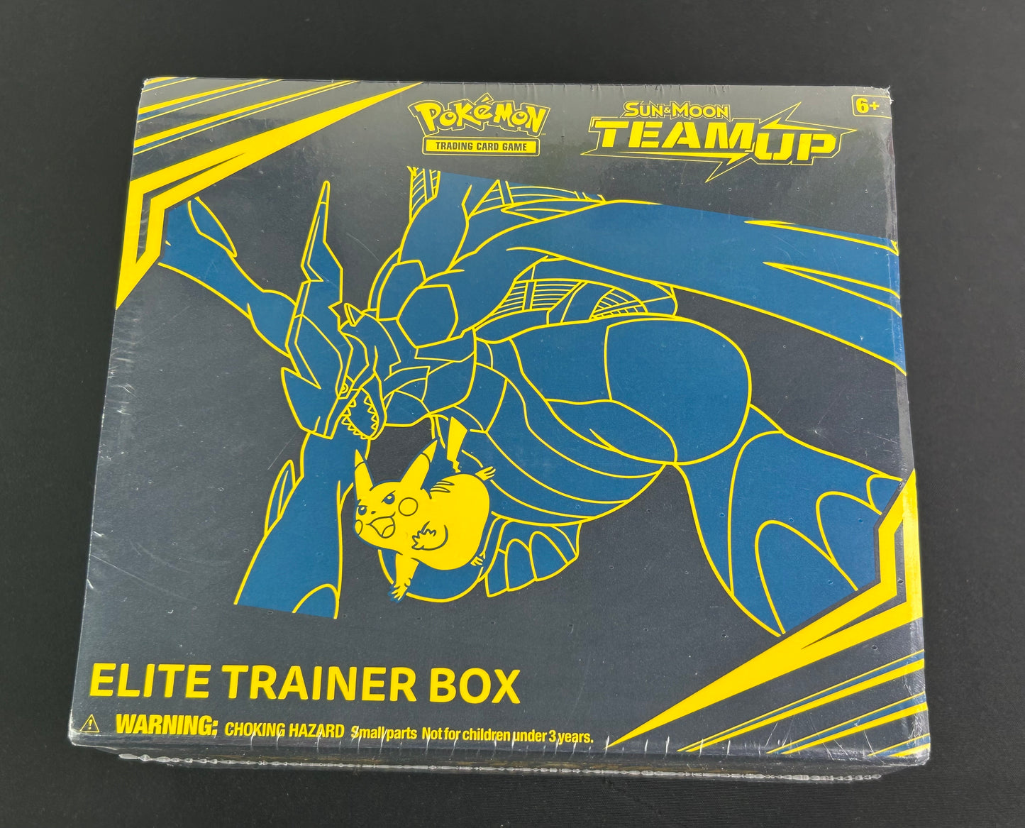 Pokemon TCG: Sun & Moon - Team Up Elite Trainer Box